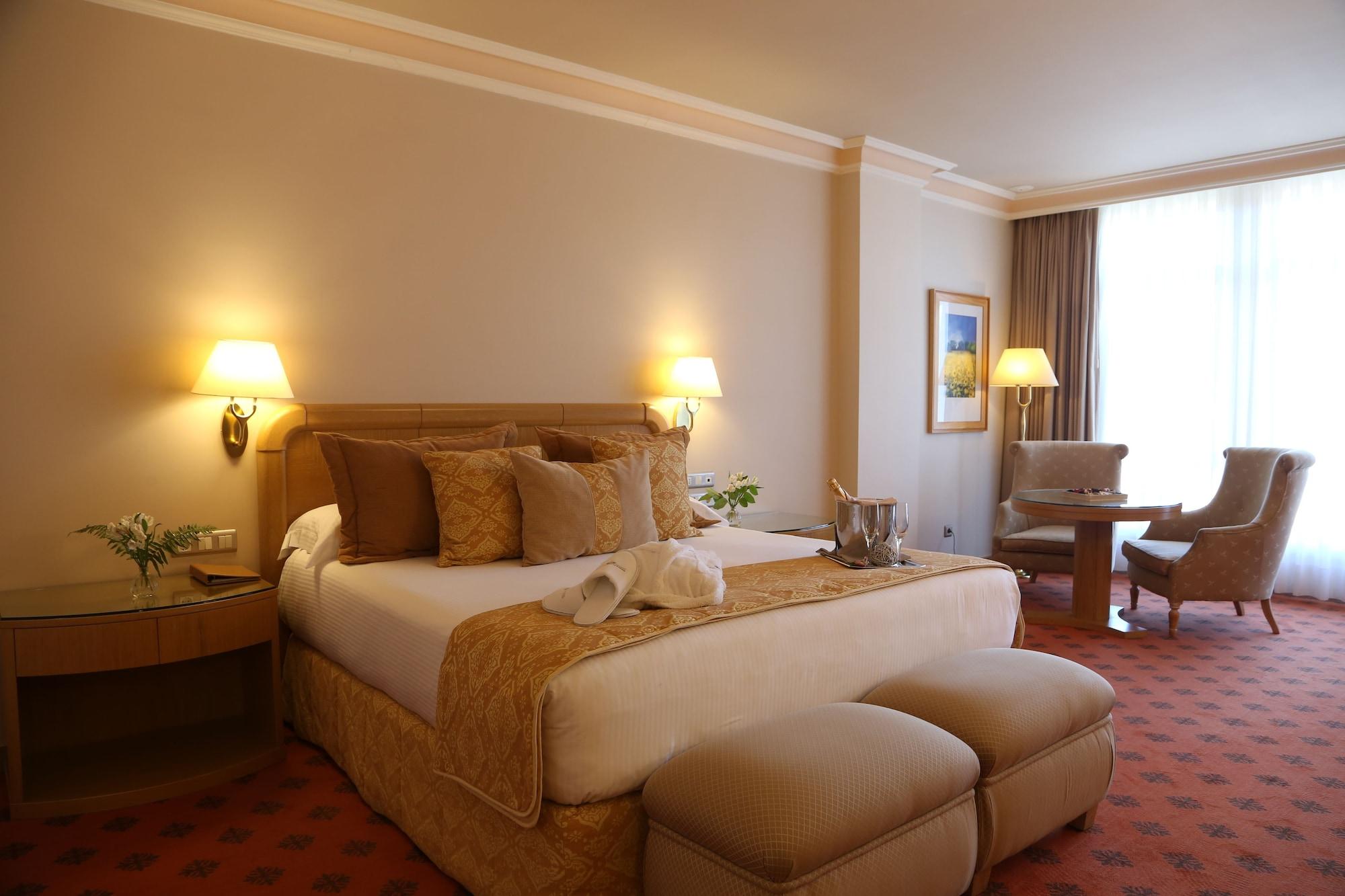 Gran Hotel Los Abetos Сантьяго-де-Компостела Экстерьер фото